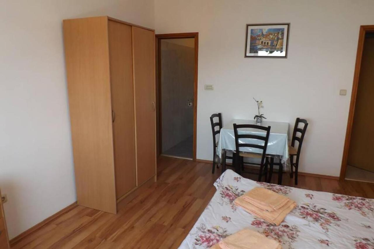 Studio Apartment Bupic- Close To Old City With Free Parking Ντουμπρόβνικ Εξωτερικό φωτογραφία